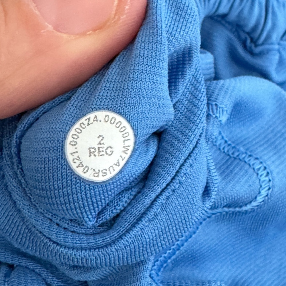 Lululemon - Picture 6 of 7